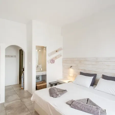 Irini Guest house 3*