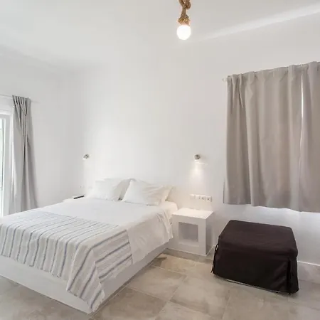 Guest house Irini Naousa (Paros)