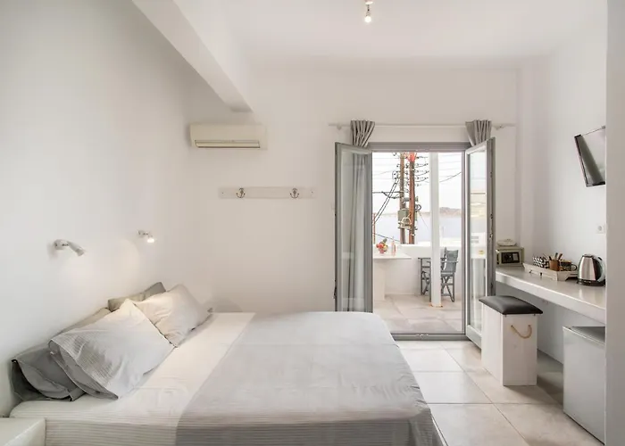 Irini Guest house 3*