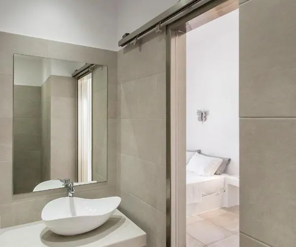 Irini Guest house Naousa (Paros)