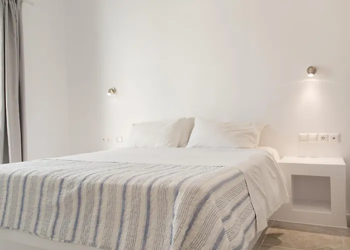 Irini Guest house Naousa (Paros)