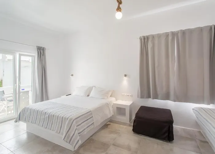 Guest house Irini Naousa (Paros)