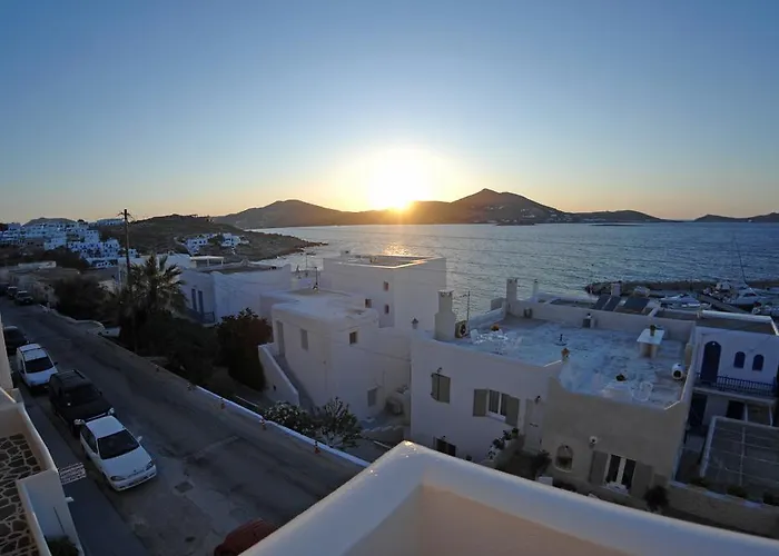 Irini Naousa (Paros)